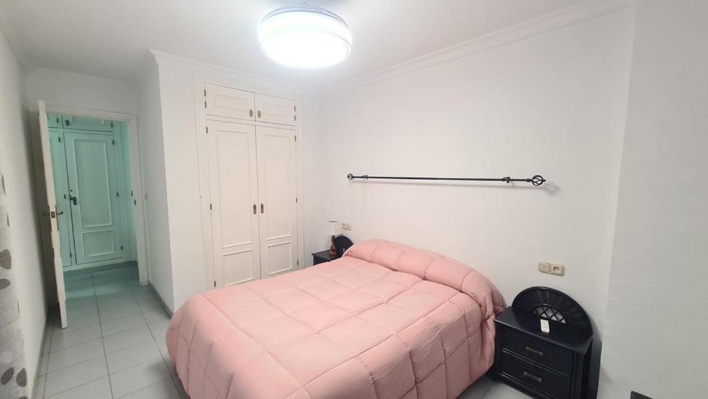 Apartamento Atico En Terrazas De Con Vistas Al Mar. *